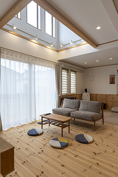 株式会社タカカツホームズ 高勝の家 古川店の施工事例「【古川店】木が身近に感じる和モダンな家」の画像2