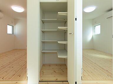 無垢人homeの施工事例「喜多方市W様邸 モノクロ外壁のデザイナーズハウス 3LDK」の画像10