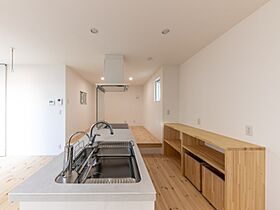 無垢人homeの施工事例「喜多方市T様邸 中庭のある真っ白い平屋 1LDK」の画像4