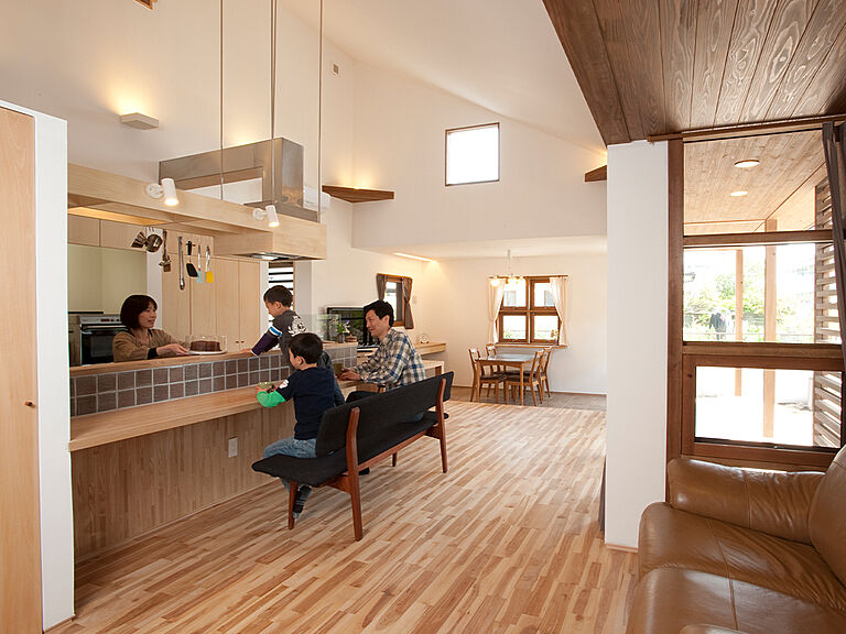 斉藤工務店 新宮モデルハウスの公式画像_リビング7