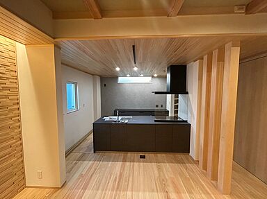 株式会社日本ハウスホールディングス 水戸支店の施工事例「檜内装の健康住宅、家事らく動線の住まい」の画像