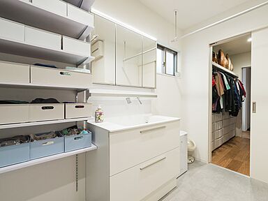 HAPPY HOUSE 志太店(山田工務店)の施工事例「【2階建て】快適な間取りに性能をプラスした住まい」の画像6