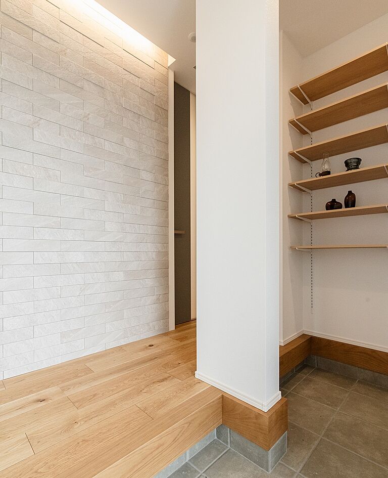 HAPPY HOUSE 藤枝住宅公園モデルハウス(山田工務店)の公式画像_玄関3