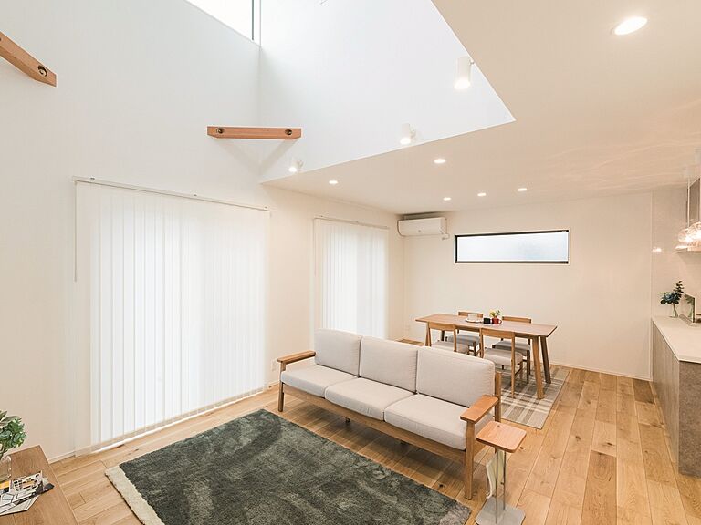 HAPPY HOUSE 藤枝住宅公園モデルハウス(山田工務店)の公式画像_リビング4