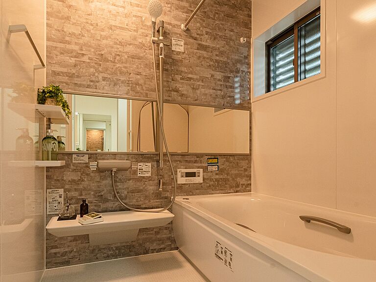 HAPPY HOUSE 藤枝住宅公園モデルハウス(山田工務店)の公式画像_風呂10