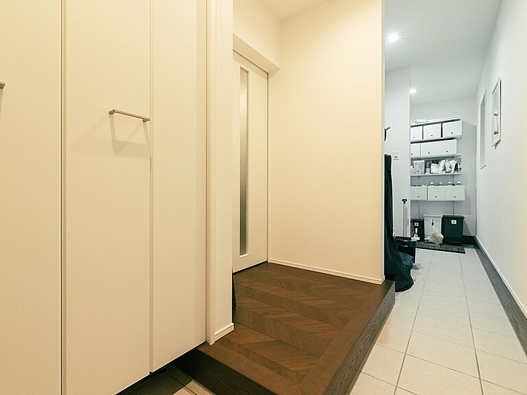 HAPPY HOUSE 藤枝住宅公園モデルハウス(山田工務店)の公式画像_玄関3