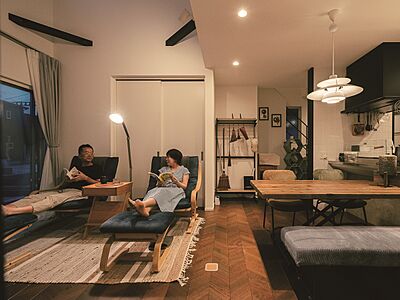 カフェスタイルのリビング HAPPY HOUSE 志太店(山田工務店)の事例画像