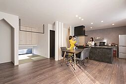 HAPPY HOUSE (山田工務店)の施工事例「【30坪の平屋】21.5帖の大空間LDKとキッチン回遊動線の家」の画像
