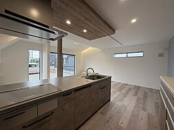 HAPPY HOUSE (山田工務店)の施工事例「39坪のゆとりが生んだ家事完結動線と開放感あふれるLDKのあるお家」の画像