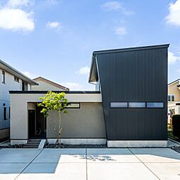 アーキテックス(GROOVY/KANAL HOME/SIMPLE is.../dramacy)の施工事例「【蒲郡市】ライフスタイルを大切にした、ご夫婦のためのサーファーズハウス」の画像