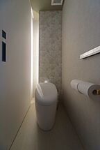 シンプルモダンスタイルのトイレ アーキテックス(GROOVY/KANAL HOME/SIMPLE is.../dramacy)の事例画像