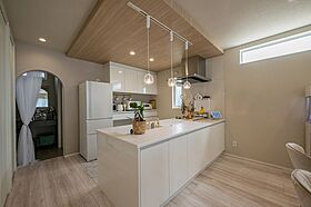 アーキテックス (GROOVY/KANAL HOME/SIMPLE is.../dramacy)の施工事例「【知多郡東浦町】細長い台形の敷地を活かしたL字型の間取りで暮らしが豊かになる家」の画像4