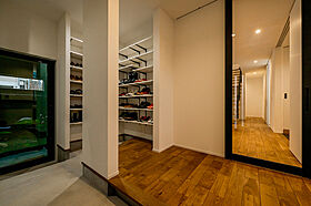 アーキテックス (GROOVY/KANAL HOME/SIMPLE is.../dramacy)の施工事例「【岡崎市】2人暮らしで趣味を楽しむ!家事ラクを叶える間取りとバイクガレージ」の画像5