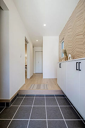 アーキテックス (GROOVY/KANAL HOME/SIMPLE is.../dramacy)の施工事例「【岡崎市】行き止まりのない回遊動線で家事時短を叶える、無機質×ナチュラルの家」の画像5