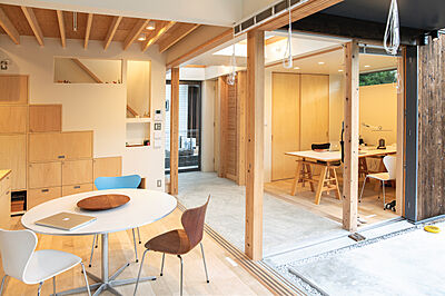 木の家スタイルのリビング 株式会社Same Picture Companyの事例画像