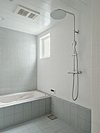 シンプルモダンスタイルの浴室 株式会社Same Picture Companyの事例画像