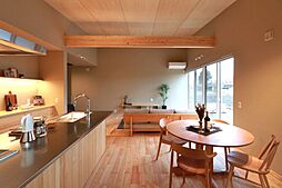 株式会社トミソーの施工事例「薪ストーブのある平屋」の画像