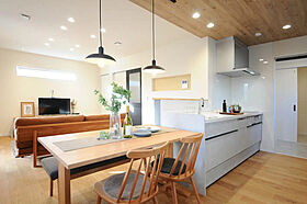 株式会社トミソーの施工事例「コラベルタイルと自然素材の家」の画像1