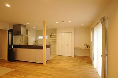 株式会社トミソーの施工事例「家事に暮らしに心地よい家」の画像1