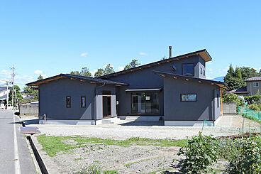 株式会社木族の家の施工事例「夢の暮らしを永く愉しむ平屋+ロフトの家」の画像