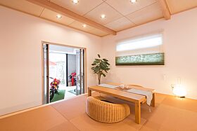 木の花ホーム | コスパ◎ 職人力 自然素材の施工事例「【無垢床/畳コーナー/グラフテクト】広いLDKとロフトのある家」の画像1