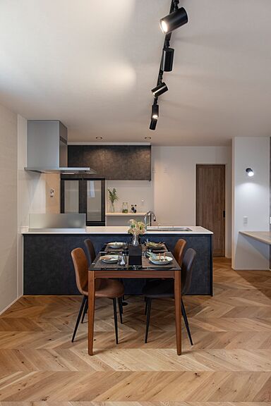 株式会社木の花ホームの施工事例「【ZEH/高気密高断熱/太陽光発電】”超 ”高気密高断熱の家」の画像6