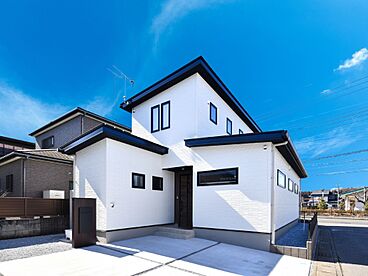 木の花ホーム | コスパ◎ 職人力 地元密着の施工事例「【4LDK/大容量ファミクロ/無駄のない動線】抜群の収納力を備えた家」の画像