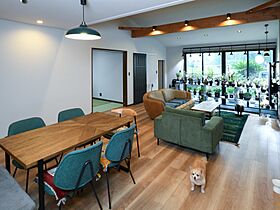 木の花ホーム | コスパ◎ 職人力 地元密着の施工事例「【平屋/ボタニカル/土間スペース】多肉植物と愛犬に囲まれて暮らす、趣味を極める家」の画像3