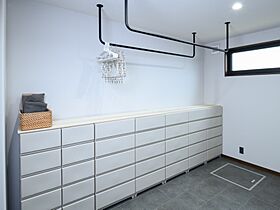 木の花ホーム | コスパ◎ 職人力 地元密着の施工事例「【平屋/ボタニカル/土間スペース】多肉植物と愛犬に囲まれて暮らす、趣味を極める家」の画像8
