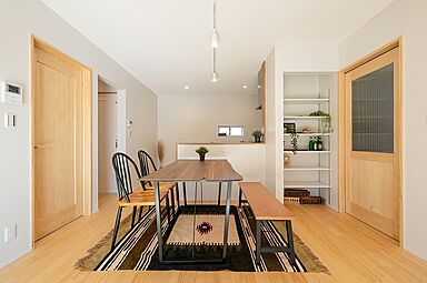 SKY HOMEの施工事例「性能と無垢床にこだわった平屋住宅」の画像3