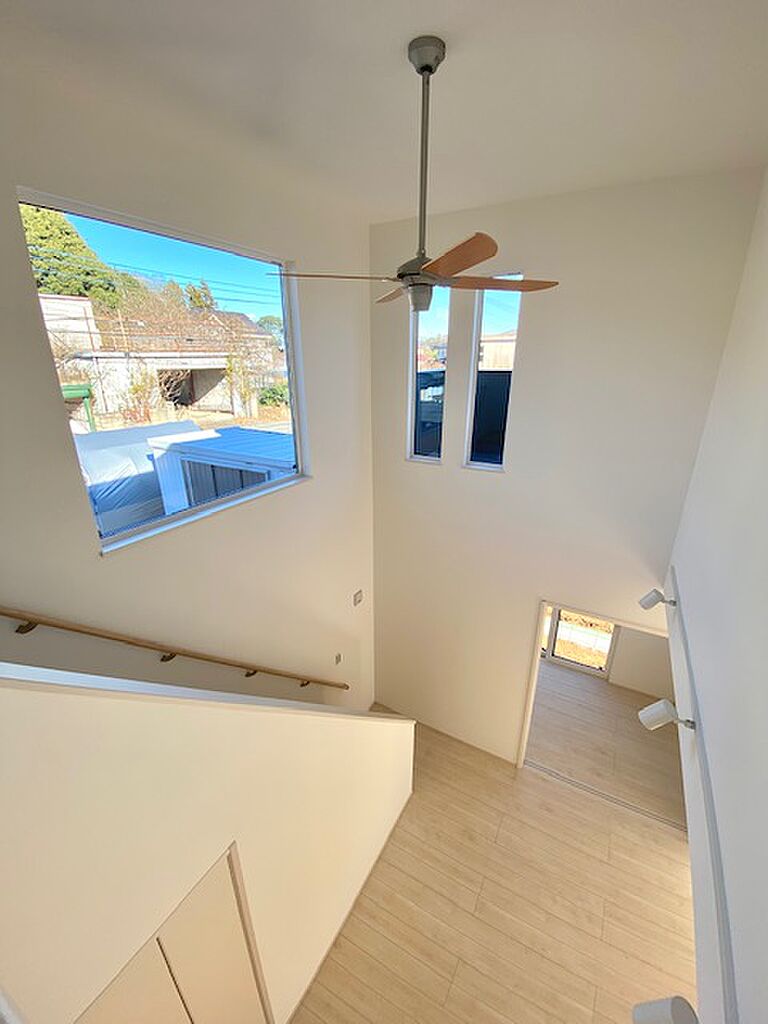 SKY HOMEの公式画像_リビング2