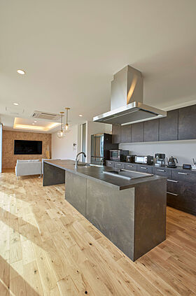 STOKED HOME 六条Lab.の施工事例「美術館を彷彿とさせる佇まい。シンプルだけどありふれてない、感性に響く平屋のおうち」の画像5