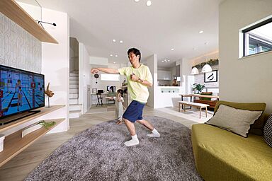 高橋開発株式会社の施工事例「部屋とランドセル収納と私」の画像3