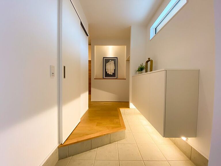 楓工務店の公式画像_玄関3