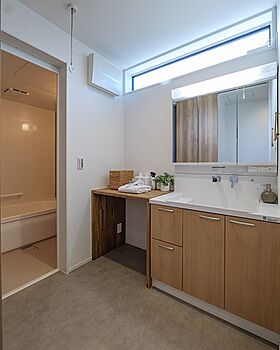 楓工務店の施工事例「【奈良県橿原市】レッドシダーが存在感を放つ23坪のコンパクトな平屋のお家」の画像4