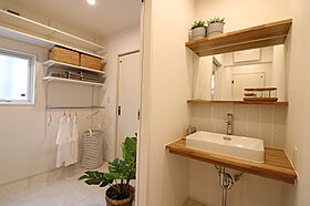 ユニバーサルホーム鳥取店の施工事例「ムダを省いたちょうどいい家」の画像2