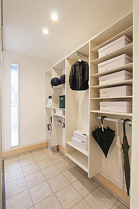 ユニバーサルホーム鳥取店の施工事例「ムダを省いたちょうどいい家」の画像6