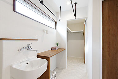 大きな森 株式会社永井工業 住宅事業部の施工事例「子供たちのびのび走り回れる『ゆったり空間の家』」の画像5