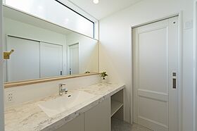 大きな森 株式会社永井工業 住宅事業部の施工事例「アイランドキッチンを中心に広がる空間。」の画像8