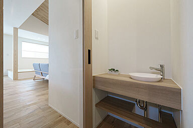 大きな森 株式会社永井工業 住宅事業部の施工事例「ワンフロアで完結する、平屋のような暮らし方。」の画像9