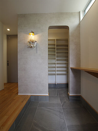 ハーバーハウス株式会社の施工事例「2つの庭で植栽とアウトドアを楽しむ家」の画像6