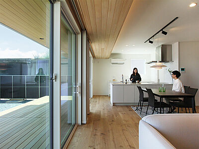 シンプルモダンスタイルのリビング ハーバーハウス株式会社の事例画像