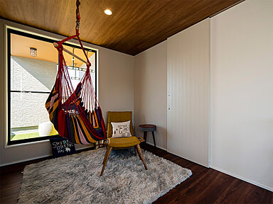 ハーバーハウス株式会社の施工事例「25帖LDK×グラフテクトキッチン!思い思いの空間で過ごせるホテルライクな家」の画像8