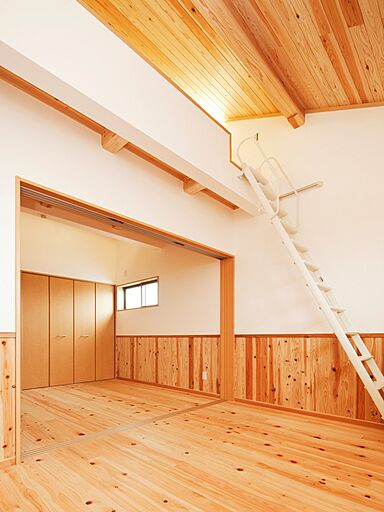 アキュラホーム伊勢崎宮子店の施工事例「木の温もりに包まれる、和モダンな暮らし」の画像2