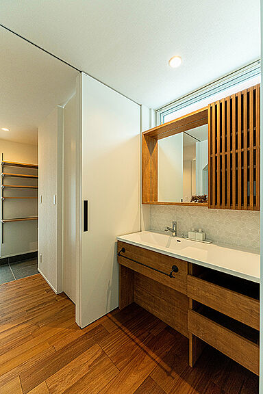 平屋生活の施工事例「次世代を見据えた「暖・涼・エコ」の超高性能住宅」の画像7