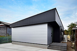 平屋生活の施工事例「木目をなくしたホテルライクな非日常空間」の画像