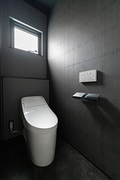 平屋生活の施工事例「木目をなくしたホテルライクな非日常空間」の画像8