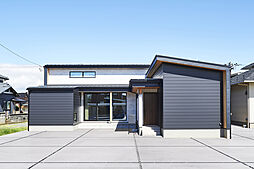 平屋生活の施工事例「吹抜けリビングと中庭のある平屋の暮らし」の画像