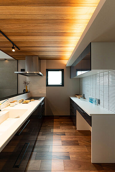 平屋生活の施工事例「矩形と目地でデザインする、ほぼ平屋な暮らし」の画像5