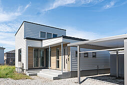 坂井建設株式会社 平屋生活の施工事例「趣味を楽しむホワイトハウス」の画像